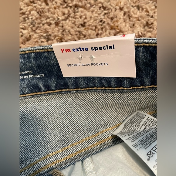 Old Navy Denim Skirt - Picture 4 of 6